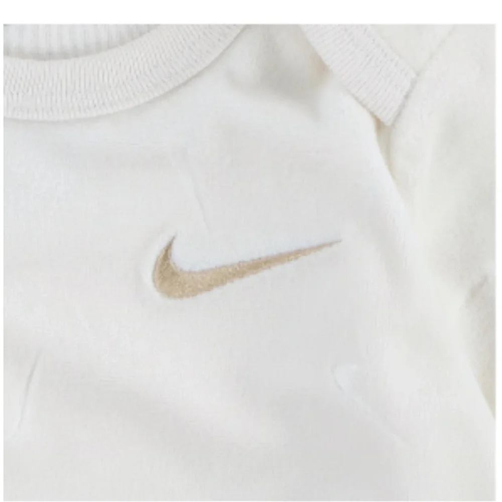 Nike Velour 2 piece set 3 months‎ Pale Ivory NWT - Picture 3 of 8